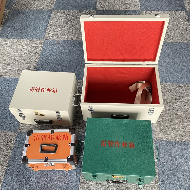 南林乡爆破工程作业箱如何选择？玻璃钢与传统材质的全面对比